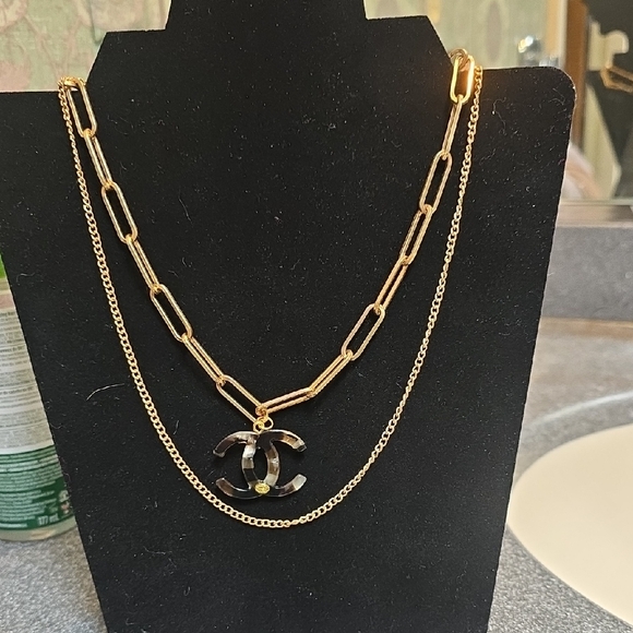 Silhouette Jewelry - Gold Layered Necklace with Paperclip Chain
